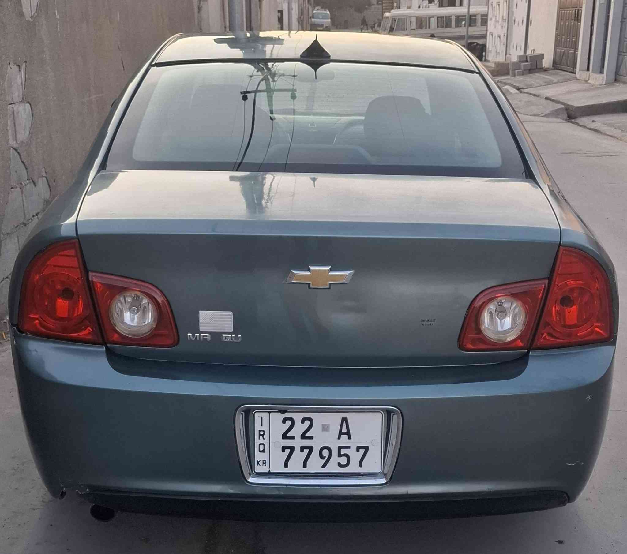 السلام عليكم اخوان ماليبو موديل 9 فول مواصفات ماعده فتحه رقم شمالي جديده لل31 هزه جديده بسمي شرط الوكاله والتحويل تبريد ثلج تدفئه نار كير ومحرك جديده مال كصه صدر  امامي وخلفي جديد تخم تايرات جديده كشن حار بارد سياره جاهزه ماتصرف عليه ربع طالب عليه 75 وبيه مجال حك الجيه ماكاني كركوك الشراي يخابر ***********
