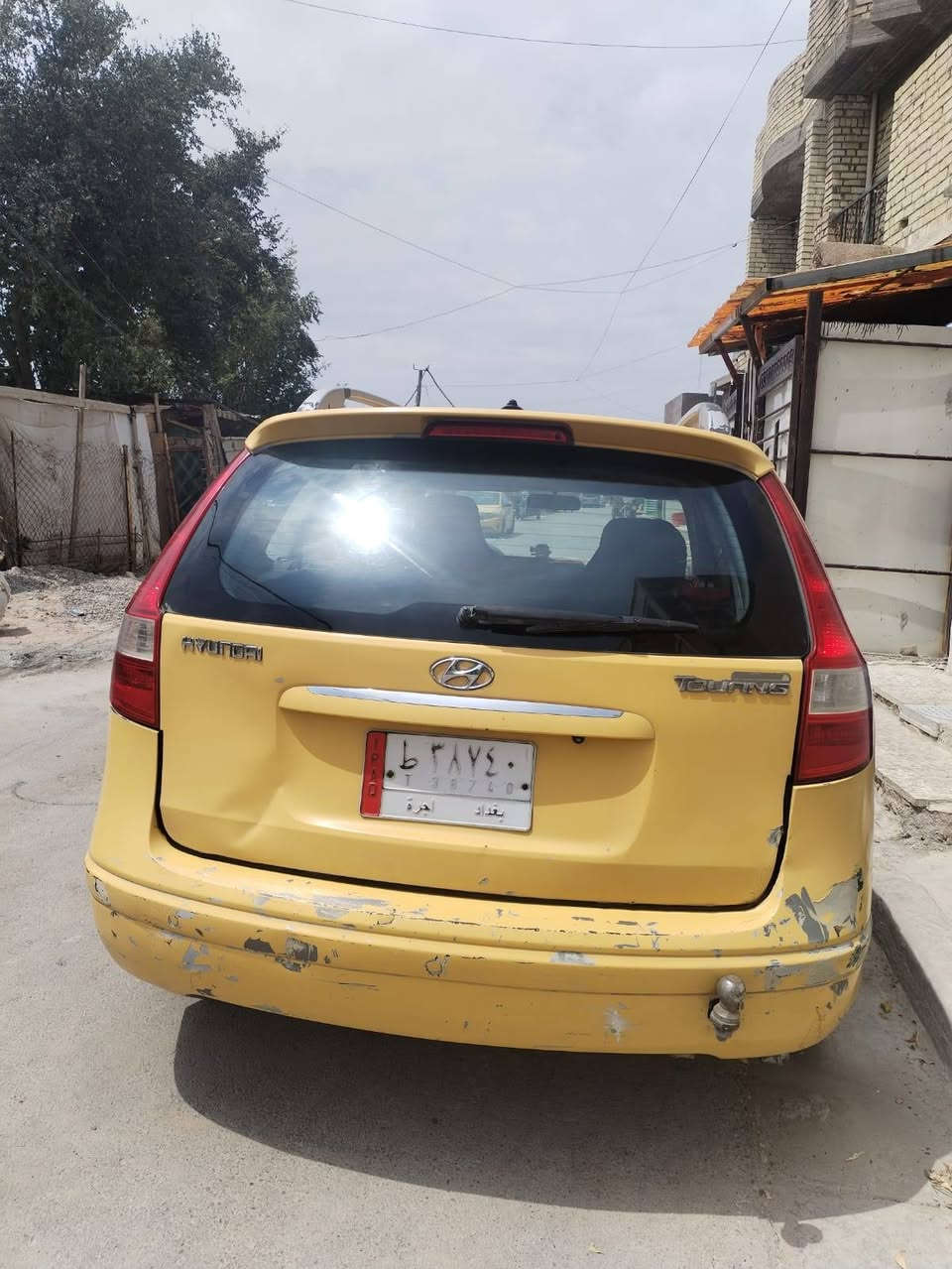 للبيع سيارةهيونداي النترا i30 Touring موديل 2012 سيارة عملية واقتصادية محركها نظيف 2000 و تايراتها جديدة ومكيف ثلج للاستفسار اتصل على هذا الرقم *********** 
السعر : 88 ورقة 
بغداد

