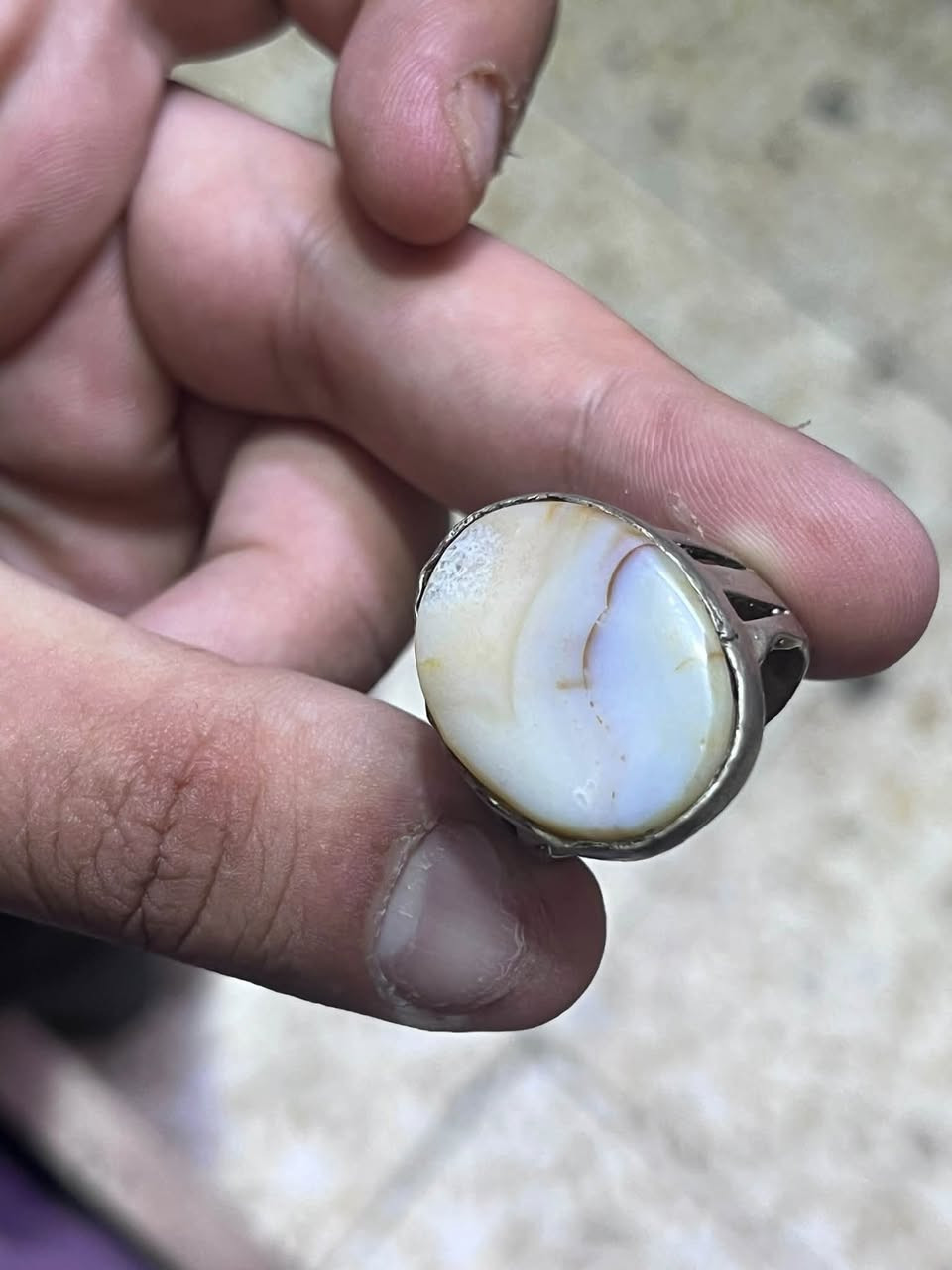 محبس فضة عقيق أبيض للبيع
السعر مناسب،


**إذا كنت صاحب هذا الإعلان وتريد حذفه لأي سبب، رجاءا أرسل رسالة إلى الدعم الفني**