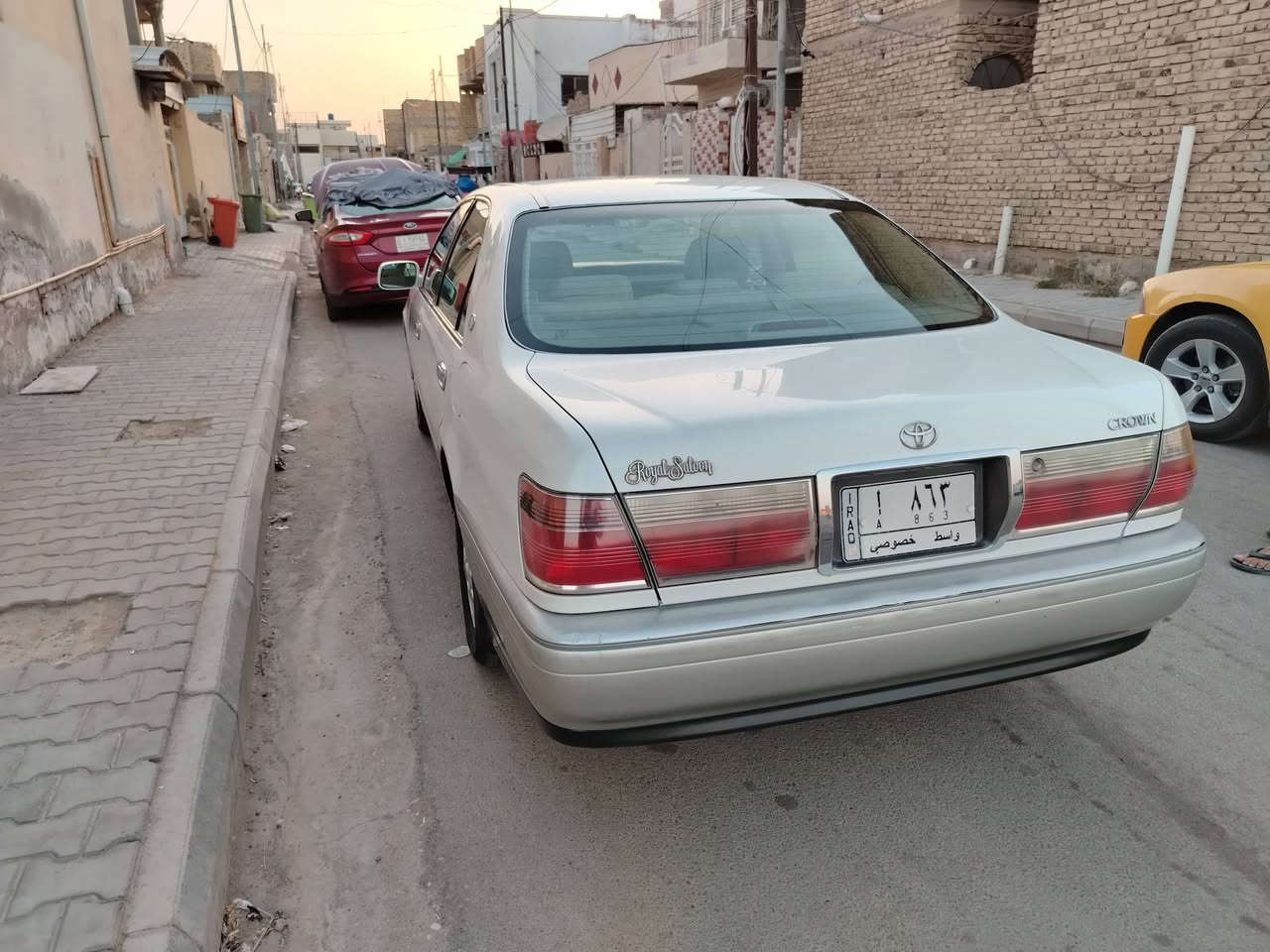 سيارة ملكة ٢٠٠٥ رقم واسط ثلاثي فئة أ.
السيارة مكفولة من الكير والمحرك والحادث والصبغ والكص. السنوية والملصق لغاية ٢٠٢٧، السيارة جانيه من ٢٠١٠.
السياره جاهزه ومحركها (v v t 2500) وتبريدها شغال.
للاستفسار الاتصال على الرقم ***********
