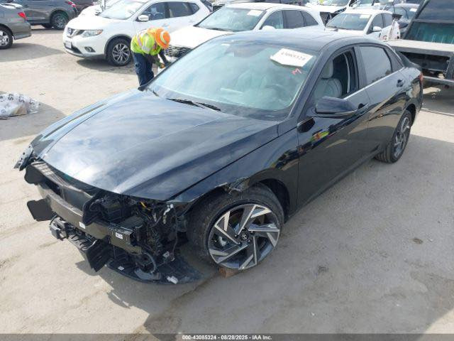 السلام عليكم 
النترا هايبرد ٢٠٢٤ لمتد فول الفول بصمة فتحة جلد داخل كريمي مقاعد تدفئة تبريد وكل مواصفات اللمتد المعروفة  كارفكس نظيف والسيارة جديدة بمعنى الكلمة وصلت بالحرة 
صار القرار وما عندي امكانية اكمل فلوس ادخلهة 
سيارة ماشية ١٠ الف ميل فقط اخت الزيرو جديدة وحادث كلش بسيط بدون ايرباك  
اقل من شبر بالجاملغ و الدعامية واللايت موجودات وياها 
السعر ١٤٠ وبيهة مجال للطيبين 

0787 727 7396
