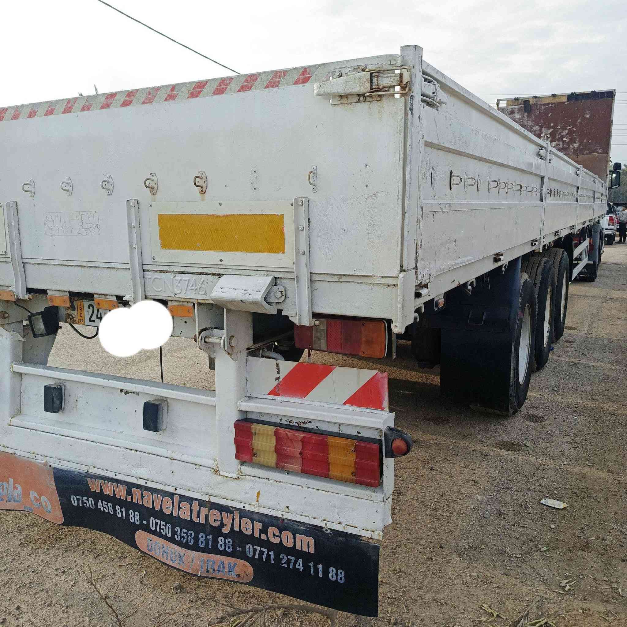 سلام عليكم سكانيا للبيع موديل 97 سياره وضع شركه مكينه بم ونوزل كير 3-3 رتايدر تتدفئه وتبريد بالكشنات تدفئه دبل مناميه سياره تحويل ثاني يوم بسمي الرأس تخم تاير عربانه نص عمر تايرات مكان واسط الصويره /السياره موجوده بمعرض الصويره المركزي 
***********/***********
