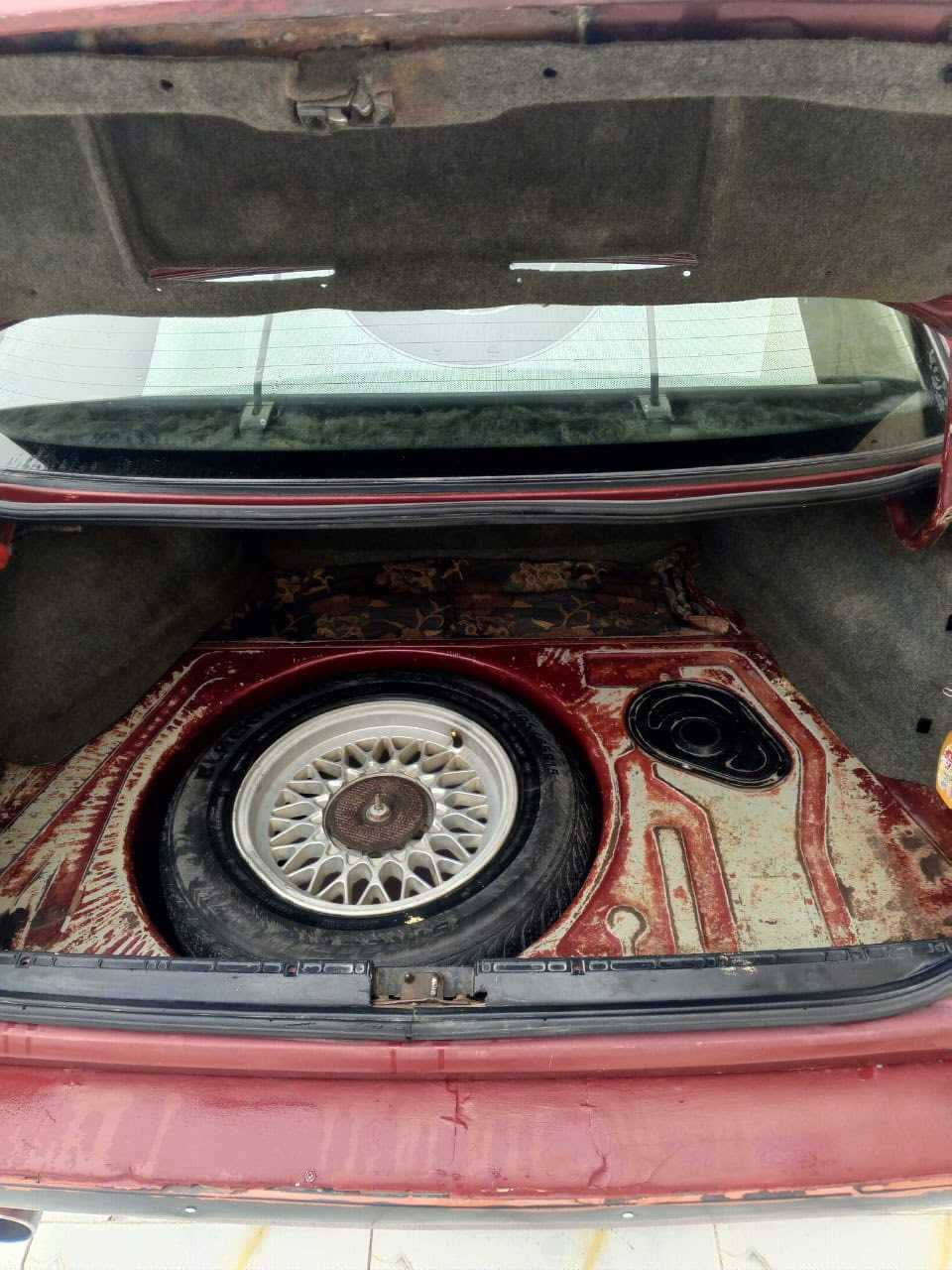 سلام عليكم بي ام للبيع موديل 92 بجم عريض 535 كير ومحرك 25 مسكر كبس عدل  اكسل جديد كهربائيات كاملة رقم نجف جديد  محرك مكفول داخل جلد جديد  بيها نواقص بسيطه   عنوان بغداد السعر ٥٠ وبيها مجال للاستفسار ***********/***********
