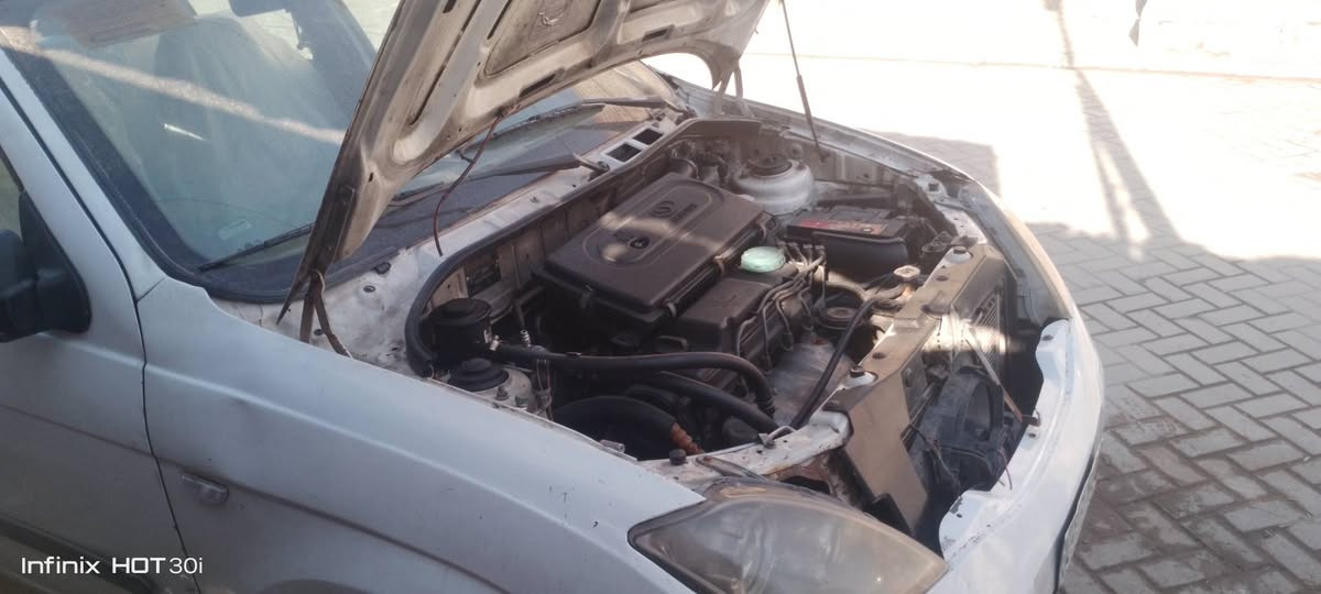 السلام عليكم عندي طيبه خصوصي موديل 2013 السياره باسمي تحويل ثاني يوم السياره مقفولها طخت تكتك مكينه مكفوله تبريد شغال السعر 38 في مجال ***********
