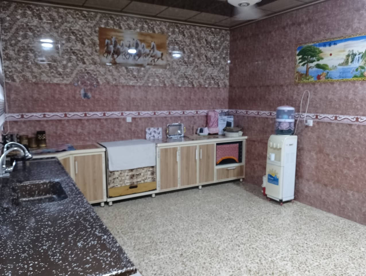 دار للبيع حي السماح الثانيه ٢٤ قرب جامع الحامد ٢٠٠م طابق ونص الثاني بحاجه تكمله .شرط تحويل من شرعي . للاستفسار الاتصال على الرقم *********** أو مراسله صفحه
