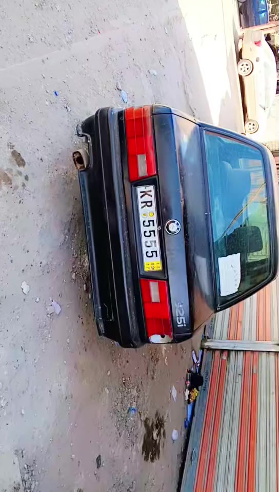 بيم زعره البيع مكينه سته سلندر فانوص  
حداديه جديده رقم مكان سياره بغداد
 سعر 18$ 
رقم ***********
