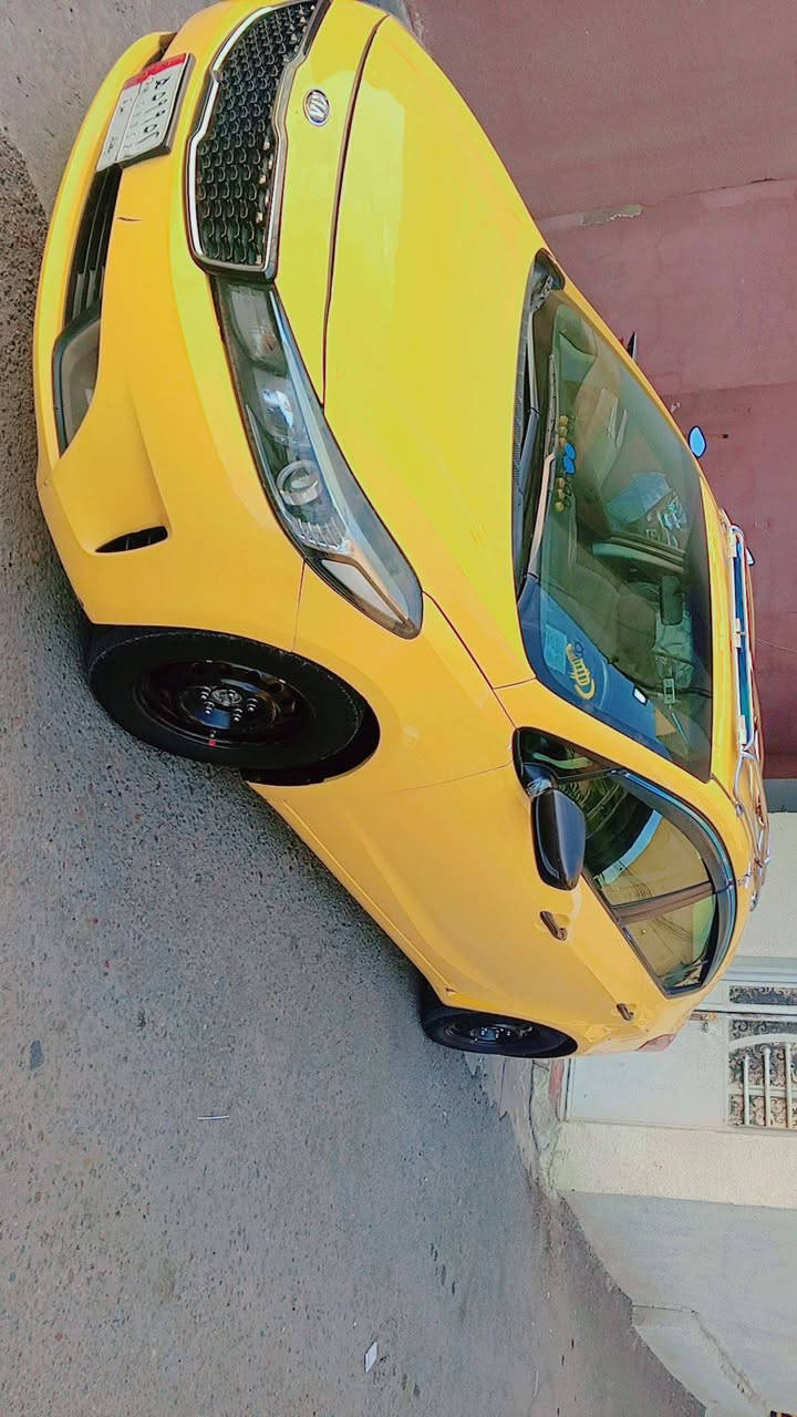 فورتي 2017 وارد امريكي ضربتها جاملغ اليمنه وبنيد مع تبديل القطع مع شويه لغد اليمنه  سياره كامله
بيع او مراوس  23 أو  24 تكسي فقط
مكاني بغداد 
السعر 115
***********
