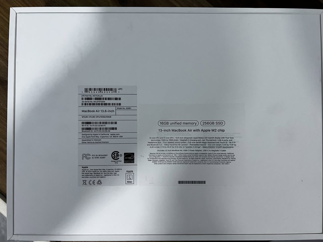 السلام عليكم 

Macbook Air M2 

English Keyboard 

13.3 inch 

16 gb RAM 

255 gb storage / Sliver color 

93 %  battery


**إذا كنت صاحب هذا الإعلان وتريد حذفه لأي سبب، رجاءا أرسل رسالة إلى الدعم الفني**