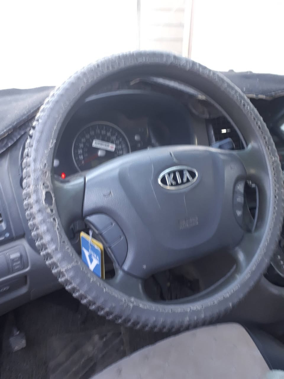 كيا سيدونا 8راكب  موديل 2009 بغداد اباسمي كير ومحرك وتبريد 3قطع وكامره كبيره وحساسات نظام الايكو صدر امامي وخلفي قبل ايام سويته ادوات موبس مشروع وطني بيها  رصعات ثلاثه في باب السلايت الايسر، وتحت الجنطه وحسب مامبين تم صبغهن عبوه كامله احتياط اسبير مع ويل جديد ونفس الاربعه الي في السياره ماعدى اسبير الطواريء دينمو جديده وموجوده القديمه السعر 135$
عنواني بغداد موبايل *********** سيد مهدي ابو حسام
