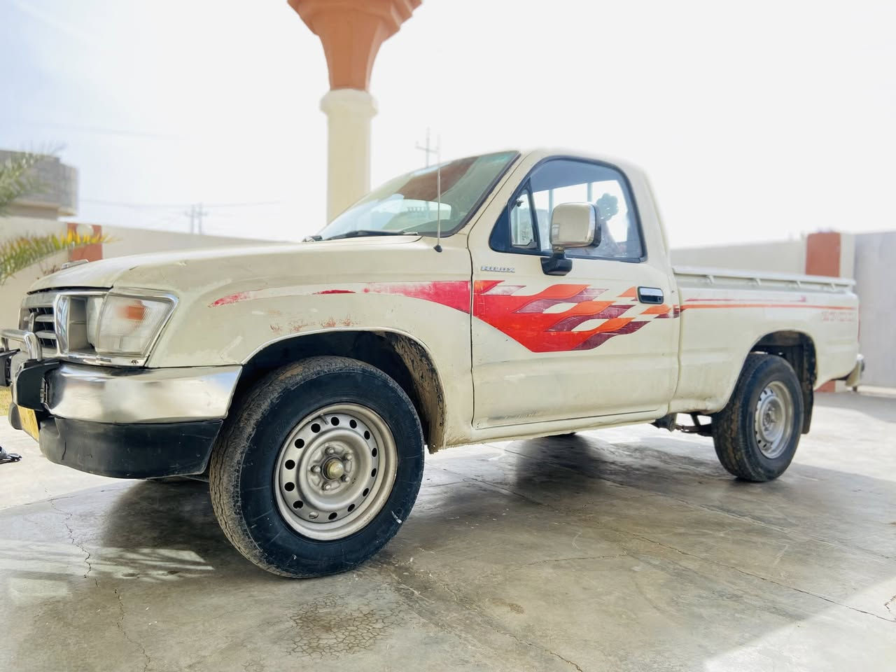 السلام عليكم من رخصة الأدمن 
بيكم موديل 98 كير محرك صدر أمامي خلفي كله شرط رقم صدامي المثنى راعيها يمي تريد تحويل وكاله موجود تخم تاير كهربائيات كله شرط السعر المطلوب 75 وبيها مجال مكان السياره بيجي ‭0781 695 1311‬
