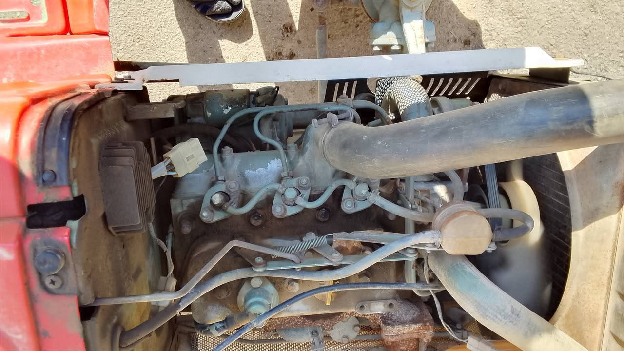 السلام عليكم ماكينه ياباني وراها رافوسه فقط‏‪***********‬‏
