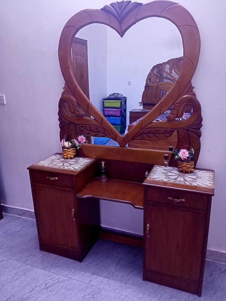 سلام عليكم اخوان اثاث نضيف حيل غرفه نوم صاج جربايه عمل بلاويد هيه ولدوشك براد مي ثلاجه غساله ماطور الغسل جديد طباخ السعر خاص *********** بي واتس المكان طارميه
