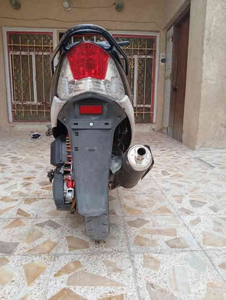 سلام عليكم
دراجه ماكس منغولي 50 مفتوحه مره وحده صار اله أقل الشهر شرط شلعه ومعدل كلشي شغال بيه كهربائيات سلف نكره هندر شغاله منطول الطول عداد لايت عالي ناصي اشاير (كلشي بيه شغال )للبيع او المراوس بعدله نضيفه دراجه بيه تزويد 
ويلات 
دبلات امامي 
دبل خلفي سبع الوان
قطره دهن
شوته اربع ولفات 
سلف رياضي 55
صالنصه رياضي SC
مروحه رياضي 
السعر 650 وبيه مجال 
العنوان الناصريه مركز اريدو
*********** بي واتساب
