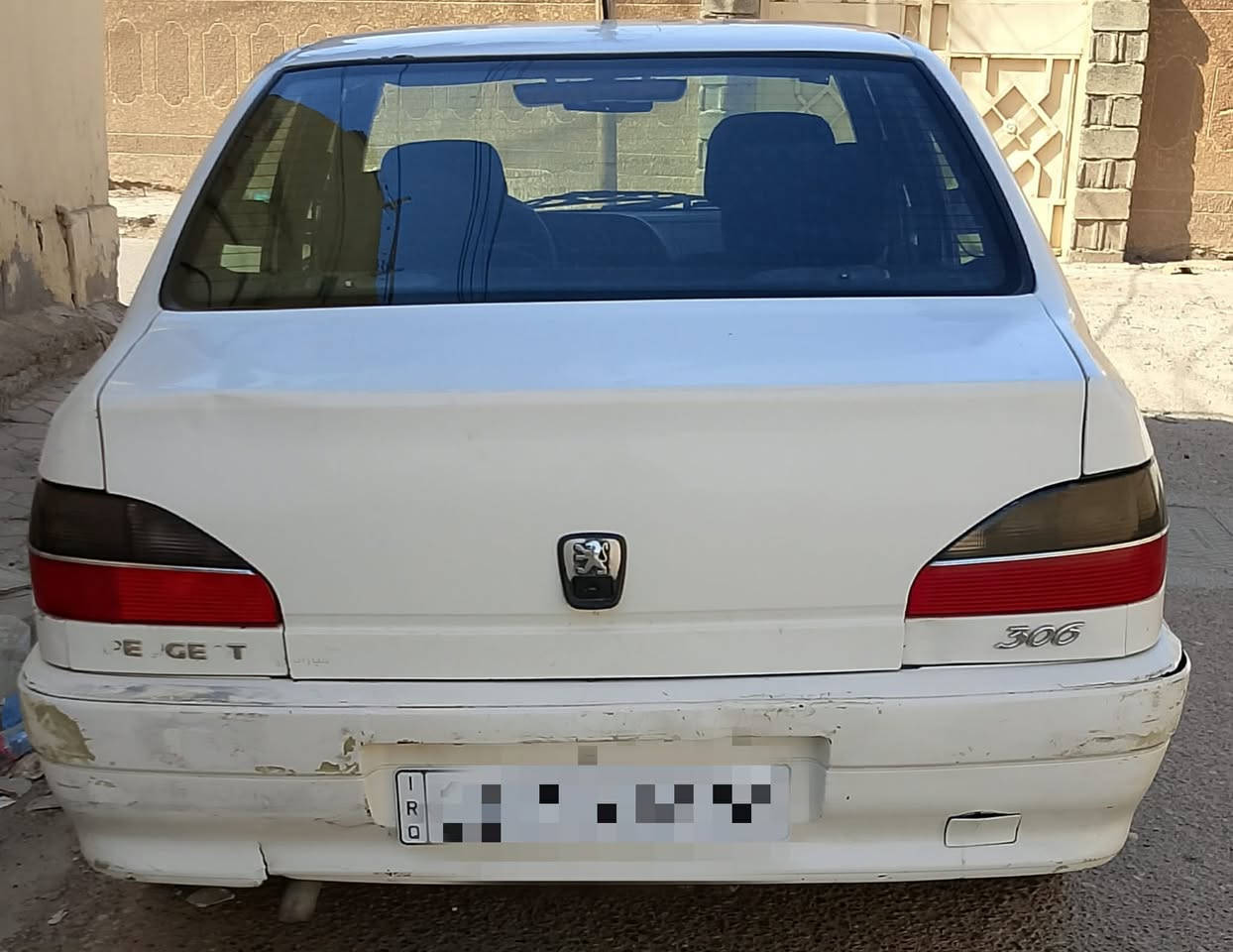 السلام عليكم
سيارة للبيع (بيجو 306)

موديل 2001

رقم بغداد دولي (رقم شبه مميز)

السيارة بأسمي شرط التحويل سنوية لغاية 2029

مكان السيارة بغداد 

السعر (33)وبيها مجال بيع مستعجل

للاستفسار عن التفاصيل 

***********
