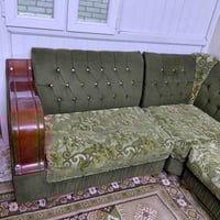 متوفر تخم للبيع ٦ مقاعد زاويه + طابوريه + كوشات امانه الله التخم جديد ...