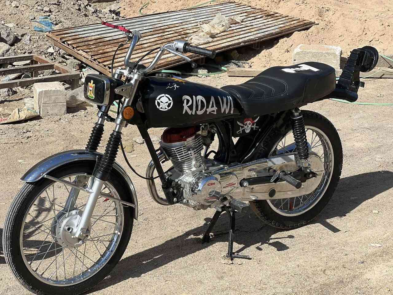 سلام عليكم دراجة أيراني تعمير  تيربو الأصلي شرط شلعه ومعدل دراجة مكفوله من طول لطول دراجة ادوات سعر ٧٠٠ وبيه مجال رقم الهاتف *********** مكاني القرنه
