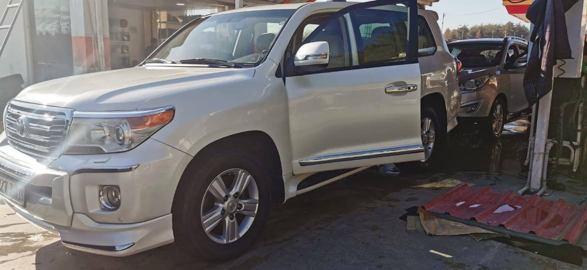 تۆیۆتا لاندکرۆزەر 2014 مواسەفات GXR فول برێمی سعودی
بێ بۆیاغ و بێ سارد 
سیارەکە . ئی معرز نیە  و ماڵی خۆمە و بەناوی خۆمە 

 ماوەی ڕۆشتن 177 هەزار کم 
لەسەر دەقی بیلادیەتی ...
سەیارەکە  ئەشیای بیلادیەه لەگەڵیەتی .. 🔷
(  هەرد وو بەصمە لەگەڵە ،، شەغال ،،  سڵاید  ،
، کوشن جلد  ،، سەلاجە ئاوێنە شەفت ،، نیضامی ئیکۆ   ،، هەردوو کوشن کارەبا ،
، حاسەی پێش و دوا  ،، ڤۆلیۆم سوکان
  کامێرا و حاسەی پێش و دوا تەبرید مەرکەزی و زۆر مواسەفاتی تر ..)

سەنەوی تازەیە تا٢٠٢٩

سعر لە کۆمێنت داوابکە ڕاستەخۆ بۆت دیت 📩 

دەعامی بۆ دەعامی بێ بۆیاخ  سارد و چاڵیشی نیە 
 گۆڕاوی نیە بەشەرت .. 🔷

ژمارەی خاوەنی

***********
***********
