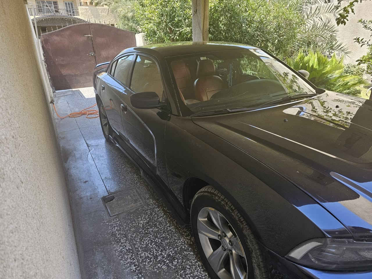 دوج جارجر 
موديل ٢٠١١
صبغ حزام 
ماشية ٢١٤٠٠٠ كيلو وليس ميل 
حدادية امامي جديد 
رقم بغداد باسمي 
موجودة في بغداد العامرية 
***********
