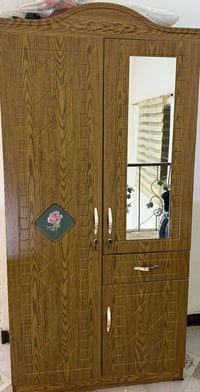 كاونتر • نضيف • ما بيه كلشي