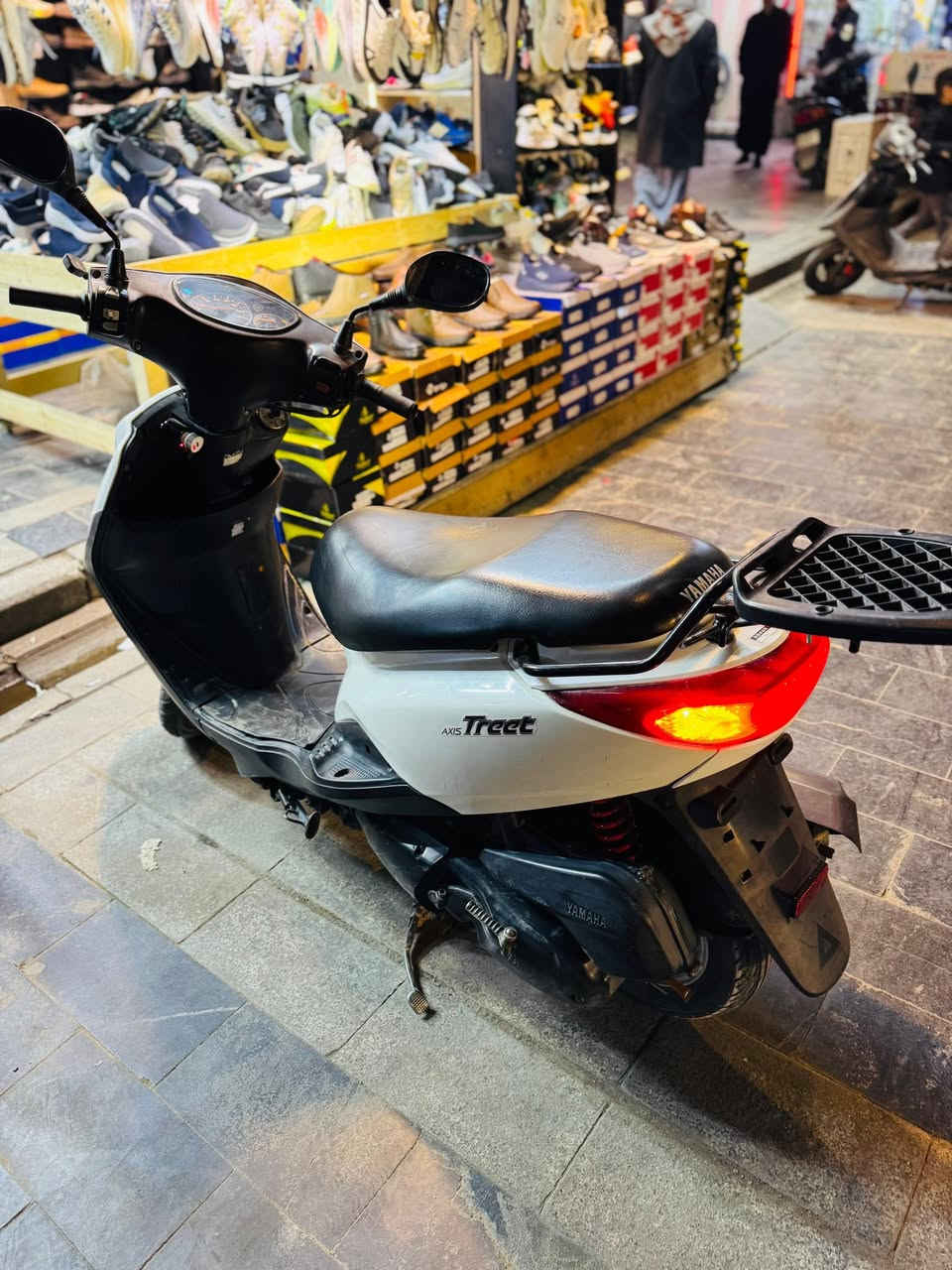 سلام عليكم اكزز مرقم بغداد انكليزي دراجه نضيفه كلشش  ستان كهرابي بيه جداحه مال جكاير همي مكاني كاظمية          رقم بي وتساب ***********0.  رقم اتصال ***********
