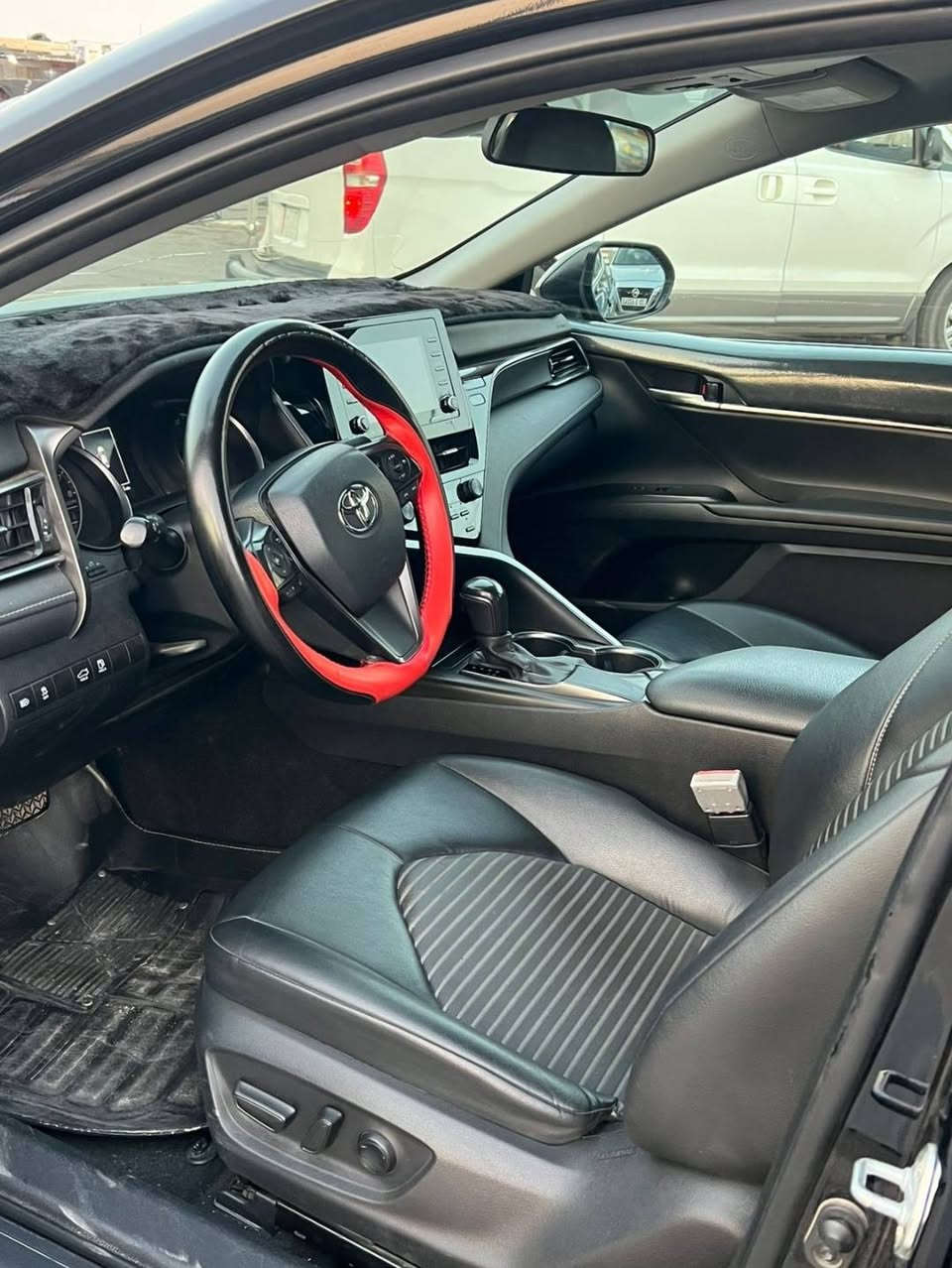 تيوته كامري وارد  امريكي SE 2021 السعر  178 وبي مجال ***********
