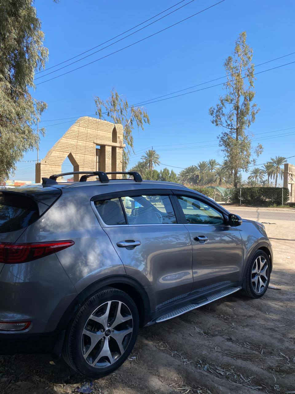 السلام عليكم للبيع سبورتج موديل 2017السياره فول مواصفات vipالسياره جاهزه كير ومحرك كفاله تخم تاير جديد حداديه جديده وارد امريكي حاث باب وجاملغ فقط بدون دواخل  شواص كفاله لغود كفاله  محرك 2000تيربو
السعر 130وبيها مجال 
اللاستفسار ***********
مواصفات السياره 
بانوراما سلايت 
تحكم استيرن جهتين 
شاشه كبيره 
حساسات أمامية وخلفية+كامره خلفيه
ماشيه 77ميل 
رادارت جانبيه 
اشاير بل مري 
كشنات كهربائيه+تدفئه تبريد 
2قطع تبريد 
استيرن تدفئه+شفتات
3انصمه قياده 
جنطه كهربائيه 
بيع فقط بدون مراوس وما تراهم قسط ☝️☝️☝️
رقم الشاصي  KNDPR3A60H7173786
