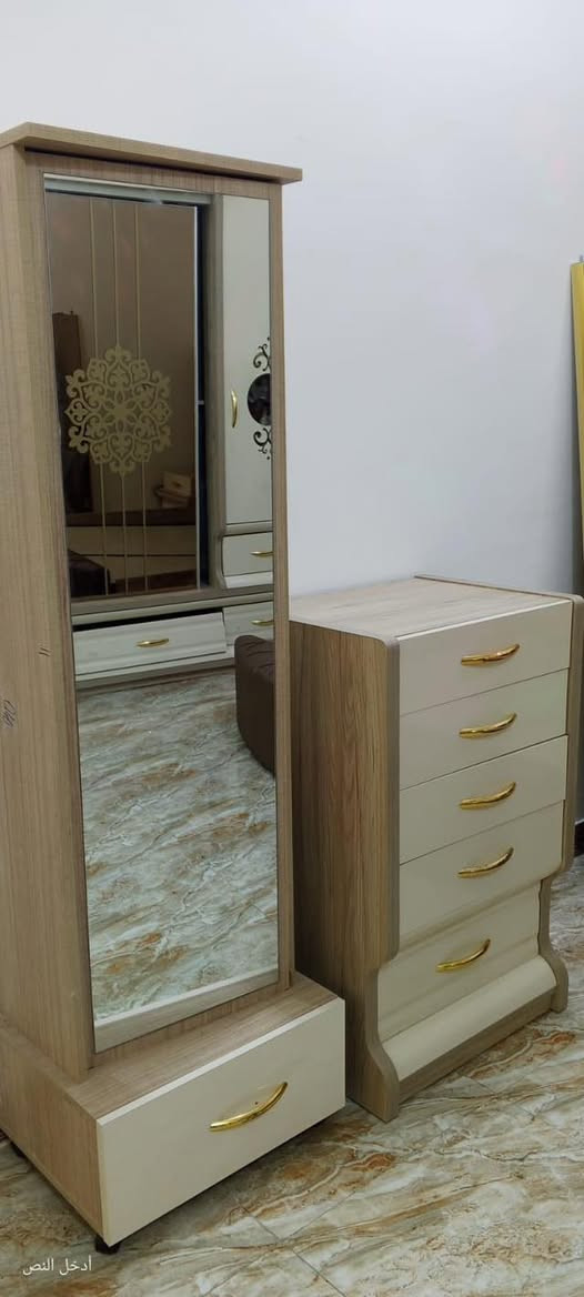للبيع 
غرفة نوم كامله بيها اضرار بسيطه السعر 700 وبيها مجال
الشراي يتفضل خاص
مكانه فلوجه


**إذا كنت صاحب هذا الإعلان وتريد حذفه لأي سبب، رجاءا أرسل رسالة إلى الدعم الفني**