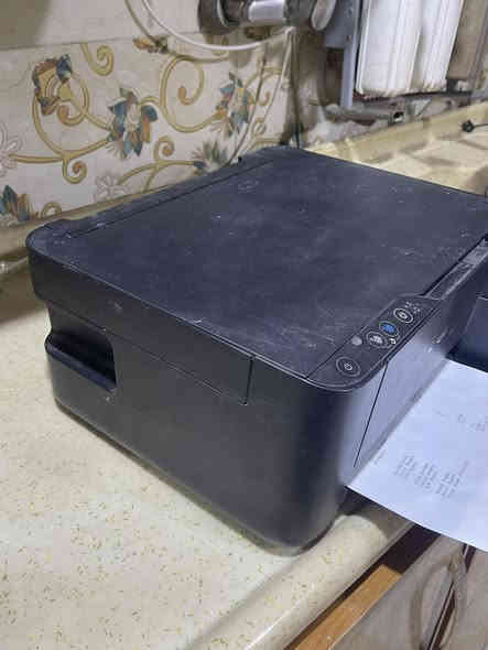 طابعة جاهزة ومرتبة واستخدام قليل للبيع 
بسعر ١٤٠ الف
مكاني بصره زبير
***********
للتواصل وياي ع هالرقم
