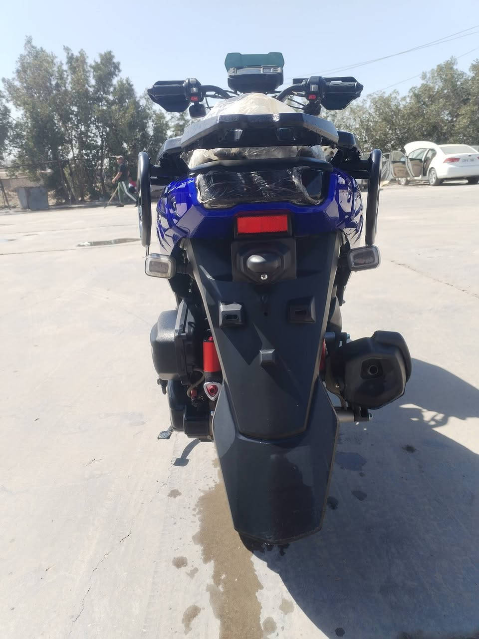 سلام عليكم دراجه تانك جبلي موديل 2025 زيرو ماشيه ١٠٠الف كيلو تشغيل بصمه قفل فتح عنبعد دراجه زيروو مكاني ديوانيه حي نهظه سعر مليون و١٠٠ بيهه مجال حجم محرك 150cc *********** موجود وتساب
