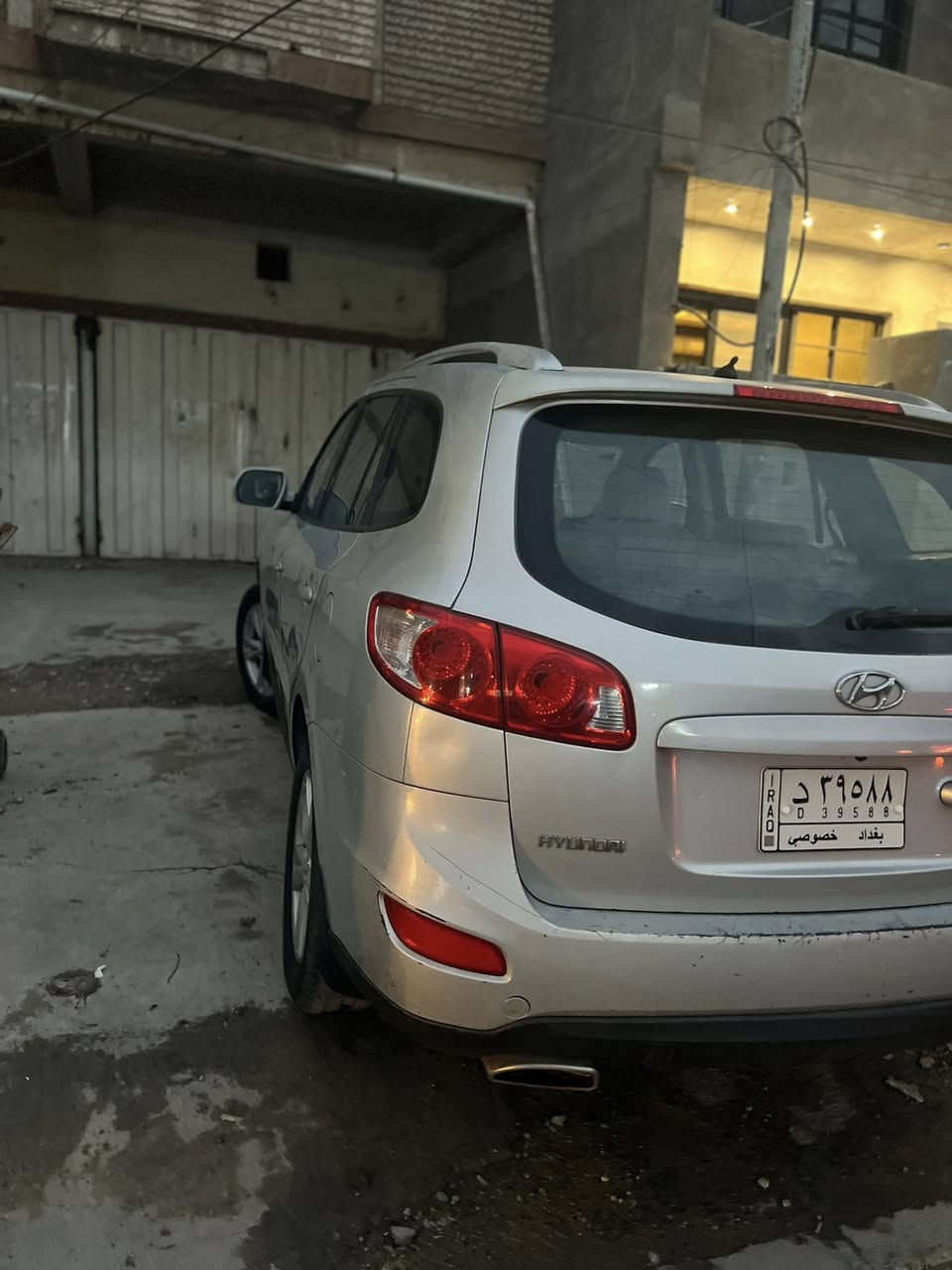 السلام عليكم

سنتافيا خليجي 2010 للبيع
6 سلندر 7 اراكب 
مواصفات الشركه العامه 
ماشيه 151 km
بدون صبغ فقط قطع بارد + تكحيل 
السعر 140 وبيها مجال المكان بغداد البياع 
للاستفسار ***********
