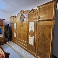 للبيع غرفة نوم صاج ومطعمة  زان حفر اربع قطع السعر ١٥٠٠ مليون ونص 77105...