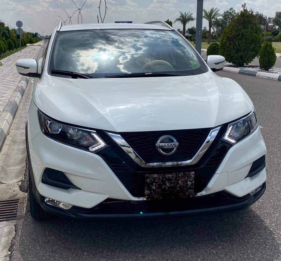 لبيع سيارة نيسان روج اسبورت موديل 2022 لون ابيض ضرر وصبغ هلال جامرلغ  وباب هلال خلفي   سكن فقط حسب صورة ماشي(43000)كيلومتر 
مواصفات:-
 4ويل وكشنات هيتر وتشغيل عن بعد  وغيرهامن مواصفات 
سعر 225$مع مجال 
رقم موبايل *********** كركوك, العراق
