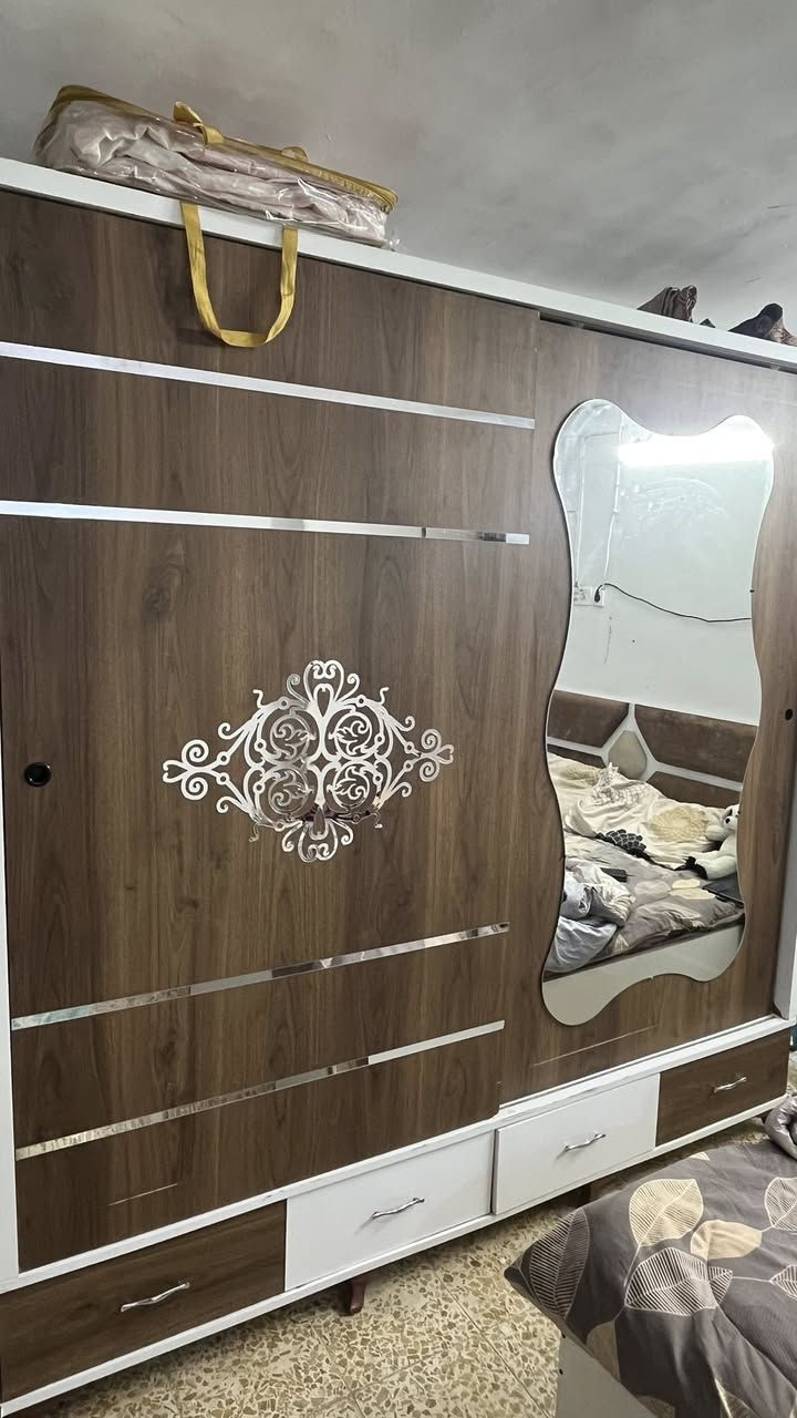 عرف نوم 5قطع نضيفه بسعر250وببه ومجال الطيبين ***********واساب وهاتف عنوان كركوك واحد اذار
