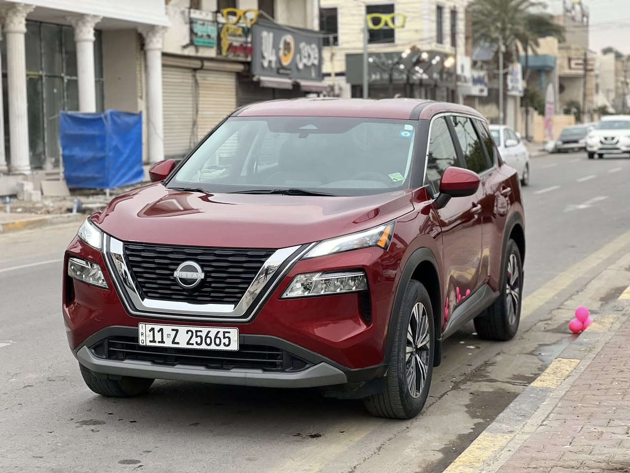 نيسان روج 2023 SV ماشيه 31 الف ميل حادثها باب فقط  —— رقم بغداد بأسمي
فور ويل ( AWD )  - رادارت 360 (امامي خلفي جانبي) - تشغيل عن بعد - نقاط عمياء - قطعتين تبريد  - تحديد مسار - كشن كهرباء - مناخ منفصل - اوتو بريك توقف ذاتي امامي خلفي عند الاقتراب من اي جسم ( مانع تصادم ) - بصمة تشغيل وابواب - دخول ذكي  -  اوتو هولد - حساسات  - اوتو ستوب - خمس انظمة قيادة - قيادة ذاتيه  - مثبت سرعة - اشاير بالمري - شاشة تدعم كار بلي + اندرويد اوتو - وبعد بيها هووواي مواصفات 
محرك ١٥٠٠ توربو 

السيارة جديدة بمعنى الكلمة وبالواقع بعد احلى وجاهزة

‏‎السعر 185 وبيها مجال

مكان السيارة بغداد الصليخ

‏‎للأستفسار هذا رقمي 
***********
