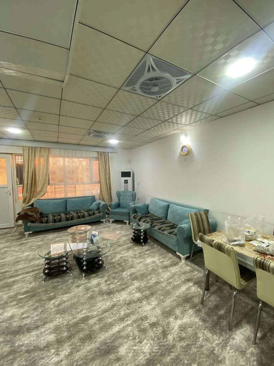 عرض حصري من عقارات #غازى_ميرانى شقه للبيع في مجمع #شاهان_ستي مساحه 128م  طابق ثاني #موثث بالكامل اثاث جديد 
_____________________________
غرفتين نوم 
صاله 
مطبخ معزول 
صحيات 
بلكونه 2 
___________________
السعر 4 دفاتر و80 ورقه مع الاثاث
التسجيل مباشر 
المجمع كامل خدمات 
الشقه موثث بالكامل اثاث جديد وبي ضمان 
_________________]
للاستفسار اكثر اتصل 
0773-717-7775
0773-717-7774
0750-820-5300
او زياره موقع الشركه سايدين لاوان بيوت المهندسين عقارات غازى ميرانى


**إذا كنت صاحب هذا الإعلان وتريد حذفه لأي سبب، رجاءا أرسل رسالة إلى الدعم الفني**