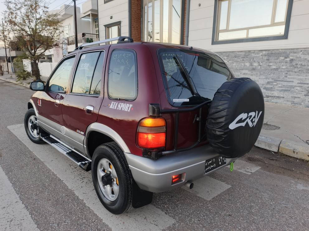 فرۆشتنی خێرا 
***********یان***********
کیا سپۆرتاج مۆدیل 1994   ئاڕمی پلاستیکی سلێمانی بەشەرتی ئاڕمو ئەوەلیات موسوبڕاوە 
مەکینە هەشتو بەخ گێڕ عادی  گێڕو مەکینەو کسل بەشەرتی فیتەر تەبریت ساردو گەرم بەشەرت فول مواسەفات چوارجام کارەبا ئاوێنە کارەسویچ کۆنترۆڵ  سپێر لەکۆڵ ویل کرۆم  کارەبای هەموگیانی ئیشدەکات وەک شەریکە ماوەتەوە چوارتایەوویلی جوانی  لەژێرایە سەیارەکە بێدەعمو لێداراوە پێشودوای کەپسە شەکوشی پێوەنیە زۆر توندوتۆڵەو بێتەقەوڕەقەوبێ نوقسانیە کامل جوان کاری بۆکراوەو 
ماڵی دۆستە بەس ماشەڵای ئەوێت 
سعر 40 موعامەلە یەکی کەم 
ناویشان زەڕایەن هەڵەبجەی تازە
*********** *********** السليمانية, العراق
