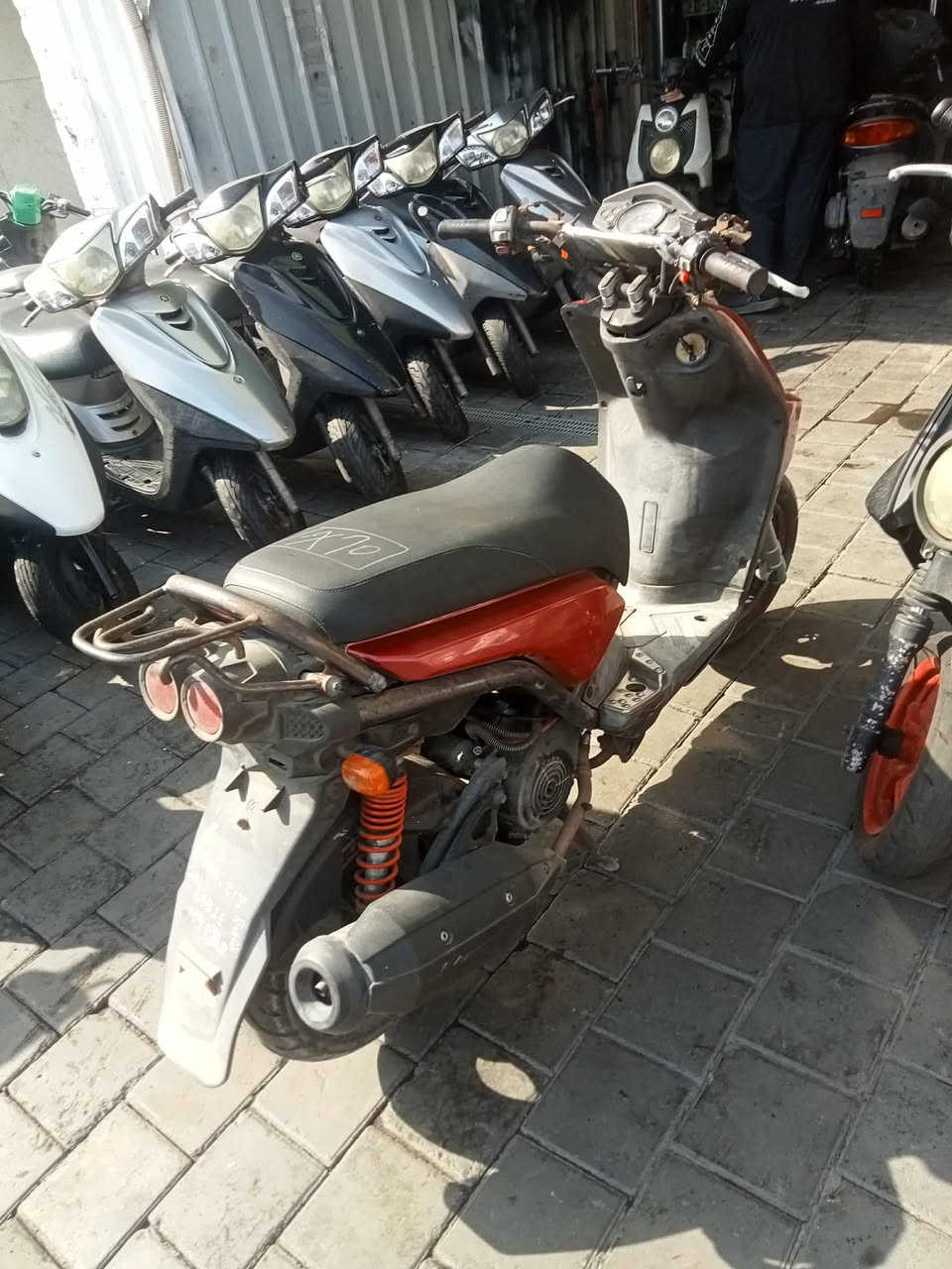 سلام عليكم البيع سكنس جبلي ما صارلها شهر من نازله من الرمبه من علاوي السيد دراجه مكفوله كفاله عامه ما مفتوح بيها برغي سعر مليون و250 بيها مجال بسيط مكاني بغداد الحسينيه مال راشديه رقمي ***********
