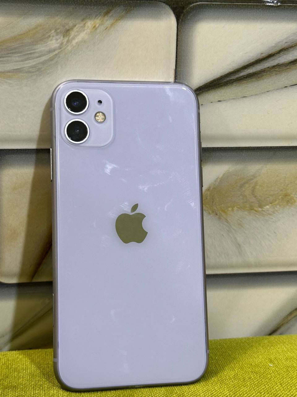 السلام عليكم ايفون 11 عادي ذاكرة 128 دبل سيم كرت يعني شريحتين محدث اخر اصدار من ابل مستبدل فقط شاشة نوعية جيدة مو كلش اصلية لمسها حلو جيد السعر 150الف قفل جهاز كلشي شغال بي اي خلل مابي كفالة من الخلل مكان بصره شط العرب ***********
