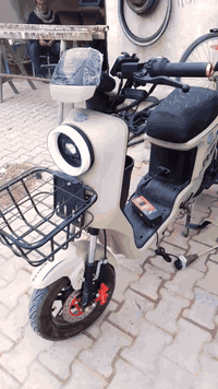 دراجة للبيع سعر 450 ار9 اخو صفر بشرط 07702383492