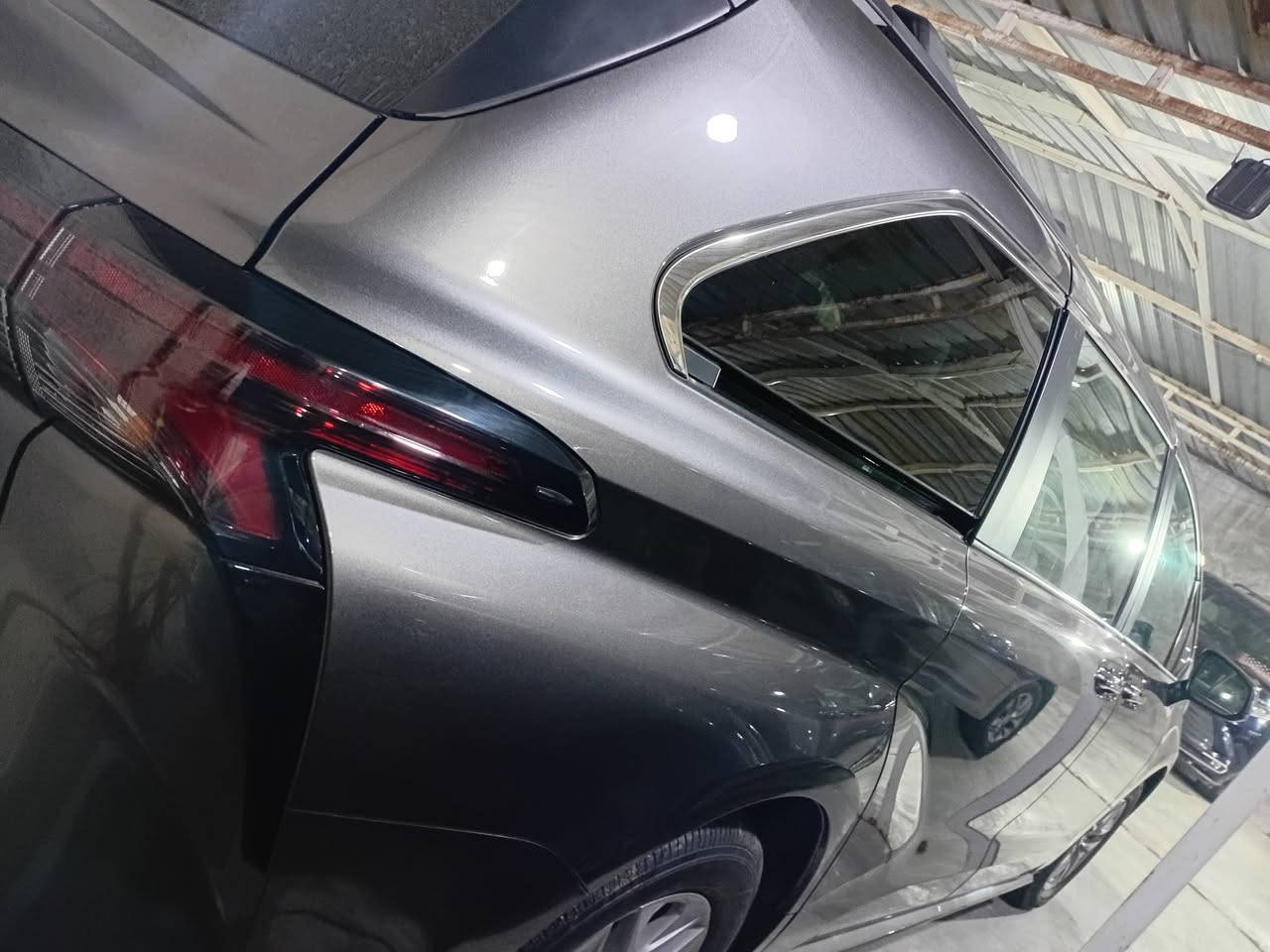 السلام عليكم للبيع سينا هايبرد موديل 2024 حادثها موضح بالصوره للاستفسار ***********
