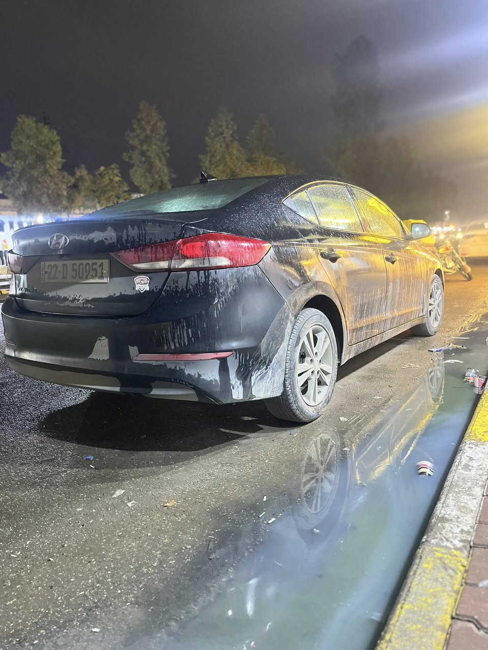 سلام عليكم 
المقدسة للبيع 
حادثهه موضح بصورة 
گير مكينة ورقم وسنوية مكفولات وبسمنة 
سيارة جاهزة مال بيت 
سعر ١١٣
للتواصل ***********
