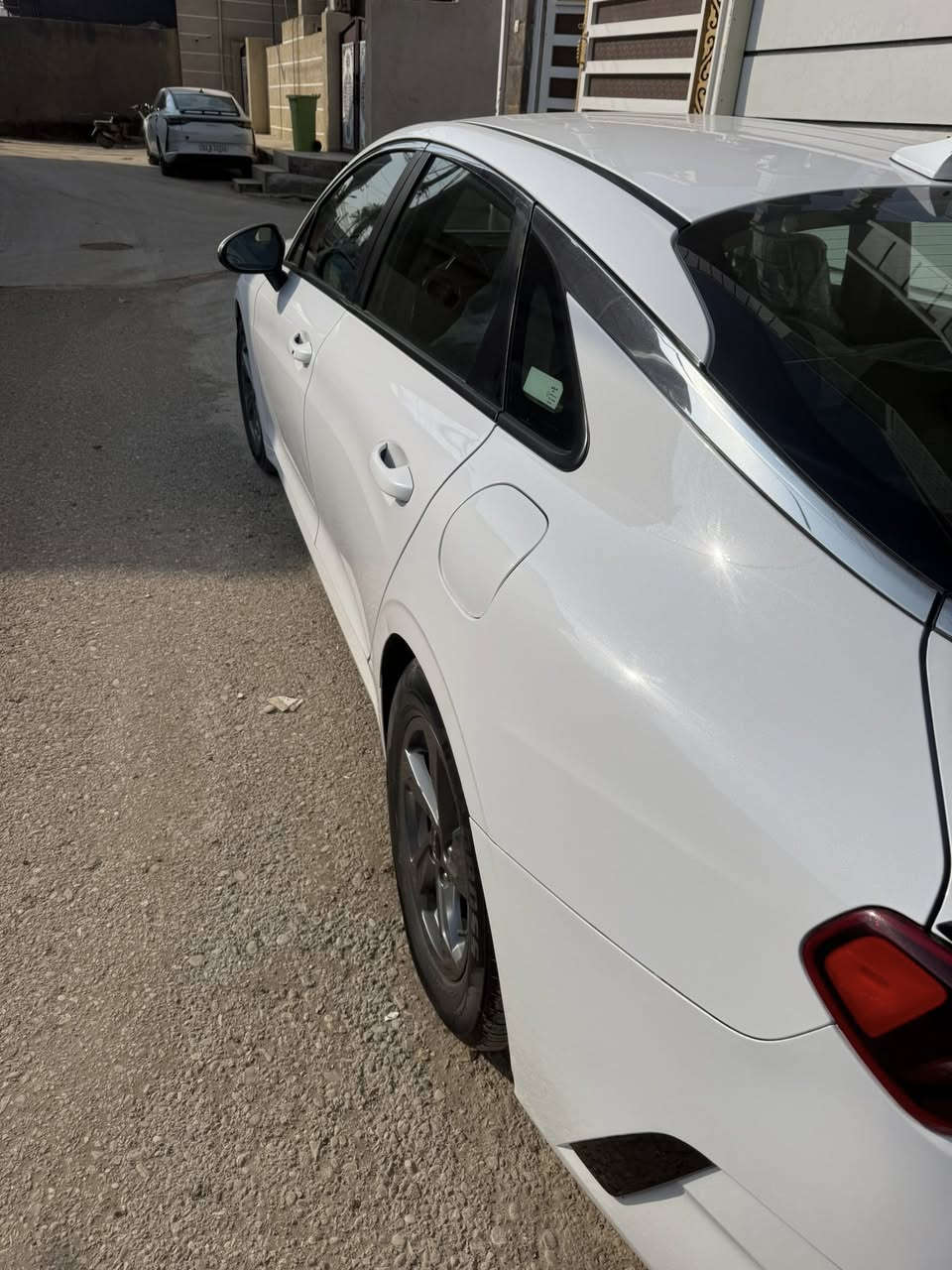 السلام عليكم كي فايف للبيع موديل 23/بغدادبسمي ماشيه ٥٣/الف مكينه 1600/تيربوحادثه مياه امطاراتعهدالسياره برغي مامفتوح بيها السياره خيرمن الله كل نقص مابيها ***********/السعر١٦٠/اوبيها مجال للشراي مكان السياره محافظه ديالى
