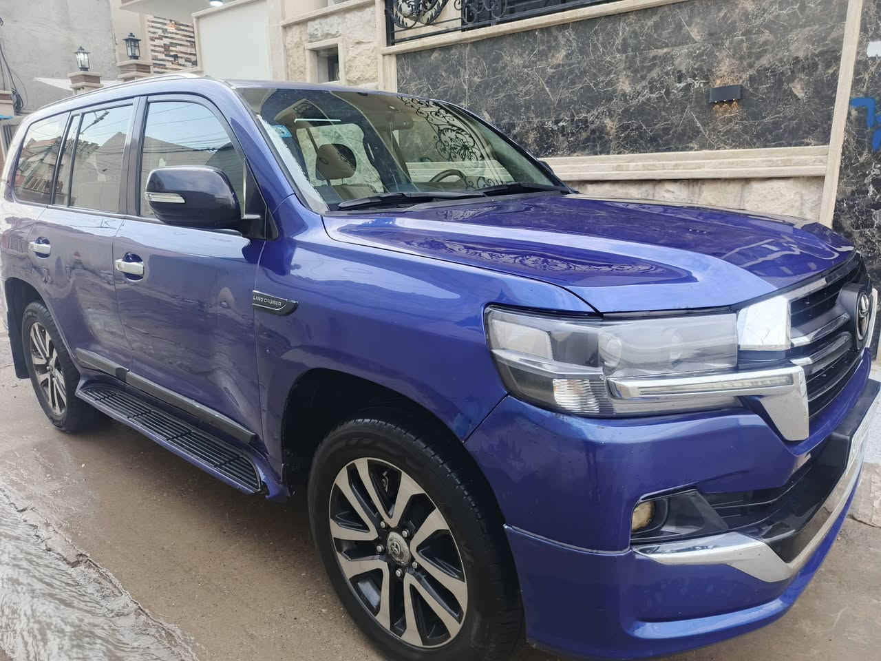 لاندكروز 2009محدث21 لون مميز صبغ عام نفس الون بلادي دواخل بدون صبغ بدون ضرر بدون دواخل شرط
محرك 8سلندر فول مواصفات رقم بغداد مشروع وطني جاهزة السيارة شرط سونار مكفولة من ضرر ***********
