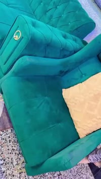 غرفة • نضيفه • ما بيها ضرر