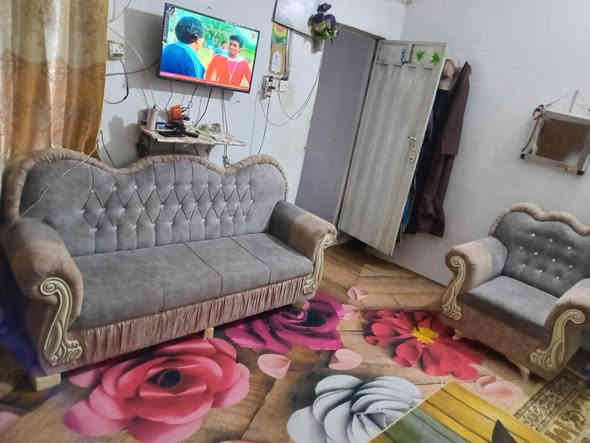 عمي السلام عليكم قنفات للبيع انضاف شوف العين 12 نفر اللي يريدهن يخابرني وبخير ويتدللا وهذا رقمي العنوان النجف شارع كربلاء عمود 130//  ***********
