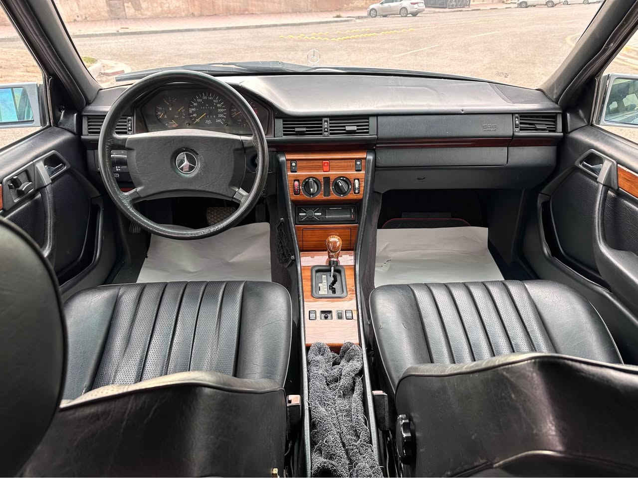 ياالله للبيع فقط دب 🐻 موديل 88 محدثه 91 داخل وخارج مكينه محوره بطه 2500 ديلكو
رقم بغداد مشروع وطني لل 28
مكينه وكير جدد 
حداديه امامي وخلفي جديده 
تخم تاير مع ويل كب جديد
تبريد شغال ثلج
فتحة شغاله طگتين
غرفة جلد جديده 
كشن كهرباء
اريل كهرباء
سنتر لوك
مسجل 
جام امامي كهرباء والخلفي جوبي
كهربائيات شغاله بالكامل
قواعد دبل وبرانكيت بلاد
مصبوغه عام صبغ بدون ضربه وخياس
السياره جاهزه بدون اي نقص 
بالحقيقه احلى من الصور
السعر 73$ وبيها مجال بسيط جدا مكاني كربلاء المقدسة 
*********** كربلاء, العراق
