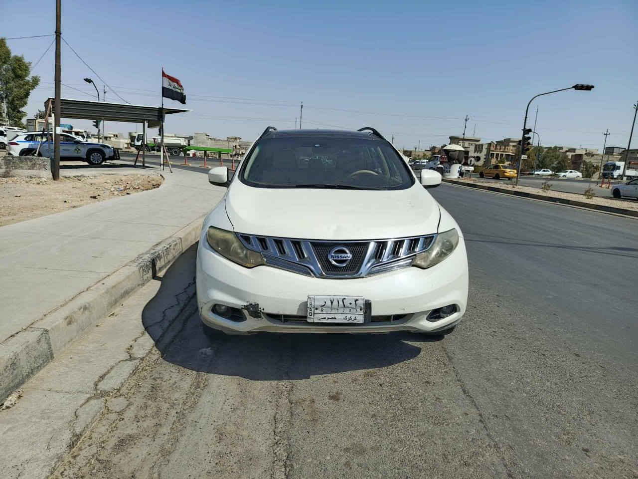 سلام عليكم نيسان مورونو فول مواصفات 
موديل 2012 رقم كركوك شرط التحويل 
بيها صبغ جاملغ الكدام فقط..
سعر 100 بيها مجال محرك 6 سلندر
ترهم مراوس ***********
