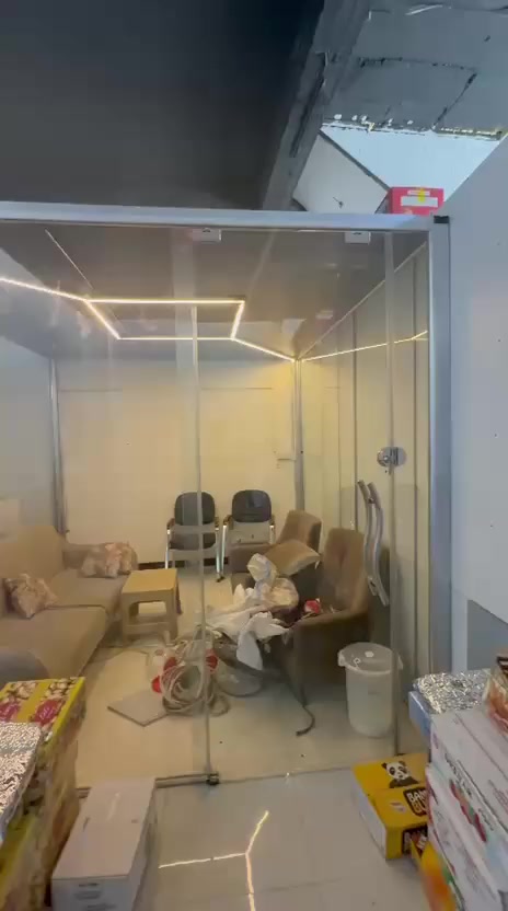 غرفه زجاجيه للبيع ***********
