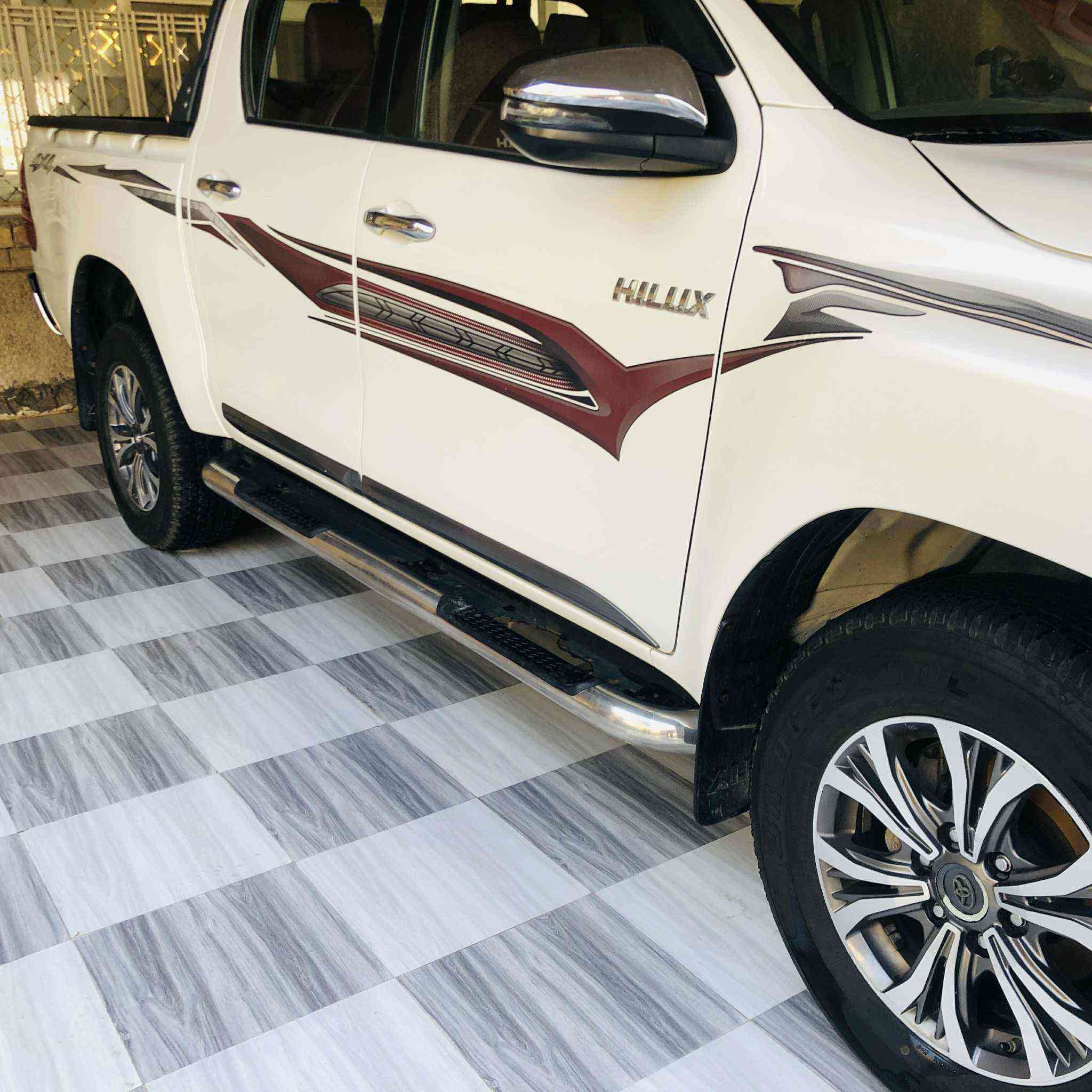 اللهم صلي على محمد وآله 
هايلكس سعودي اوتوماتيك رقم بغداد عاليه
مكفول بسمي شخصيا 
رقم انكليزي
للبيع وترهم
 امراوس 
 مواصفات السعودي معروفه
 تليفون ***********
اي استفسار عل خاص وتدلل
بيه وتساب
