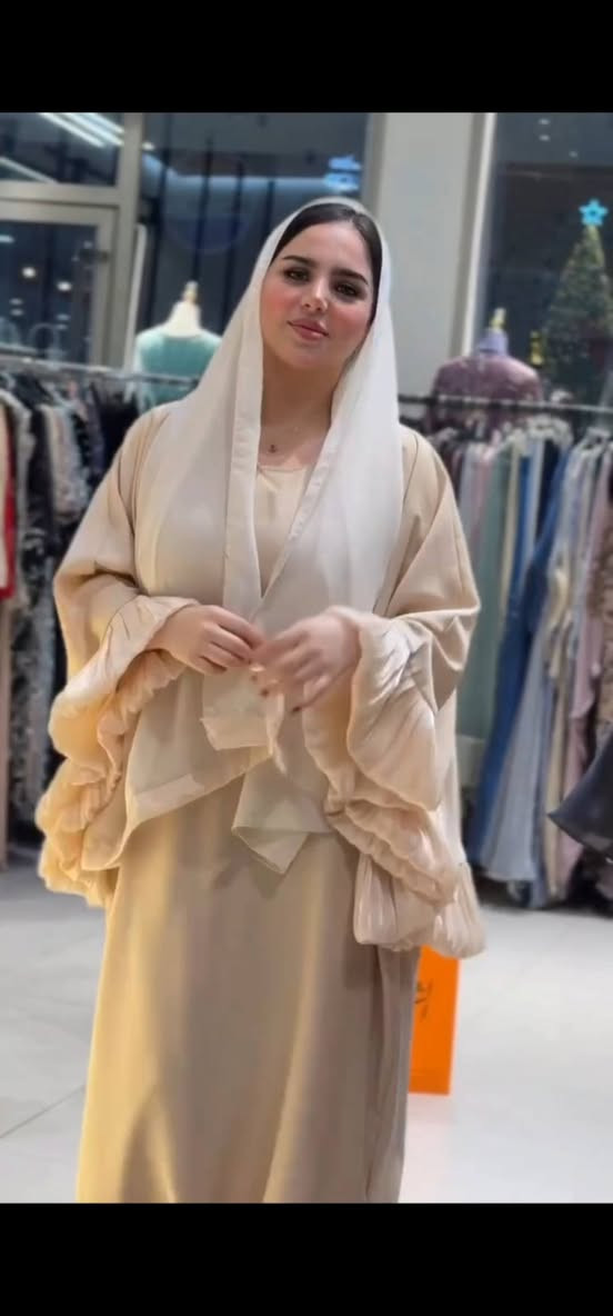 الاستفسار والحجز فقط واتساب+9647775744834
عبايه خامه دبل مطعم اوركنزه ايطالي 
سعر  35
قياس 48/46/44/42/40/38/


**إذا كنت صاحب هذا الإعلان وتريد حذفه لأي سبب، رجاءا أرسل رسالة إلى الدعم الفني**